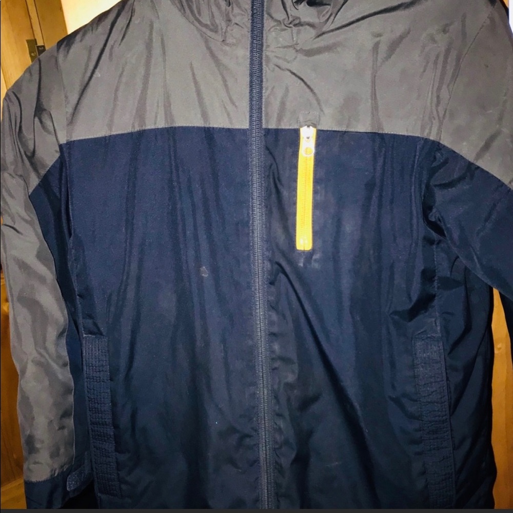 Like new gap kids boys snow jacket ❄️